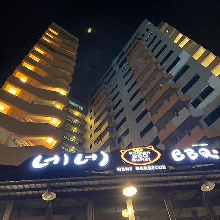 Mall Suites Hotel Bangkok Exteriör bild