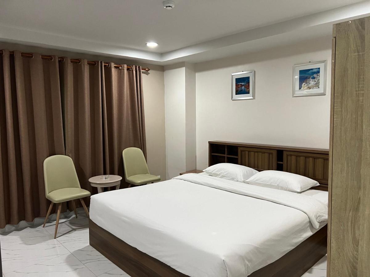 Mall Suites Hotel Bangkok Exteriör bild