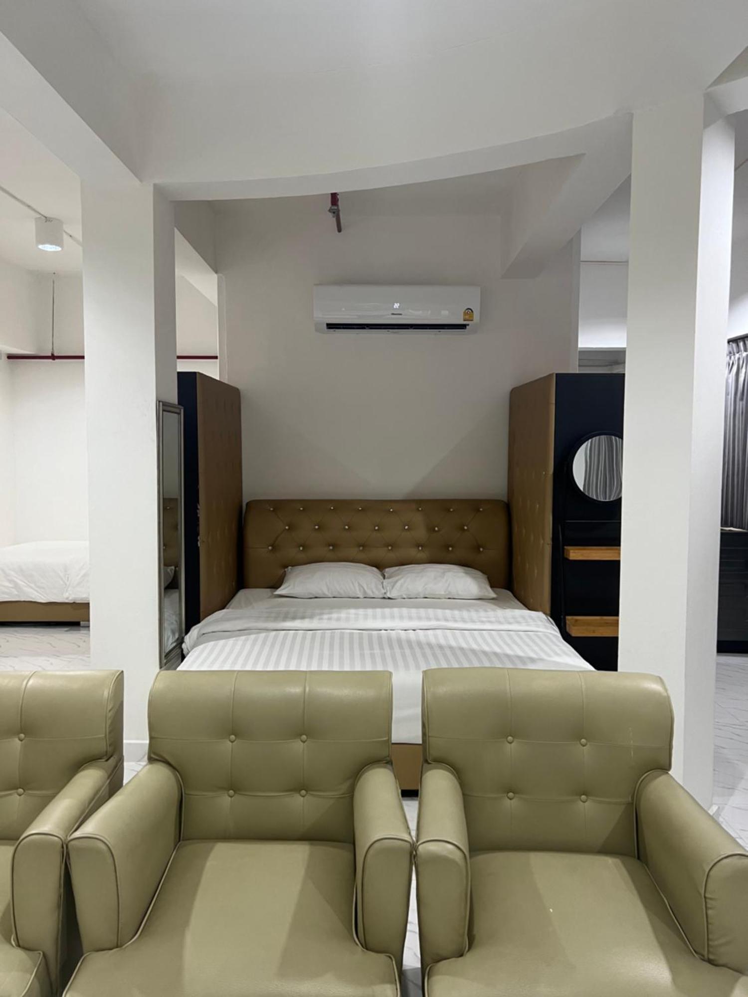 Mall Suites Hotel Bangkok Exteriör bild