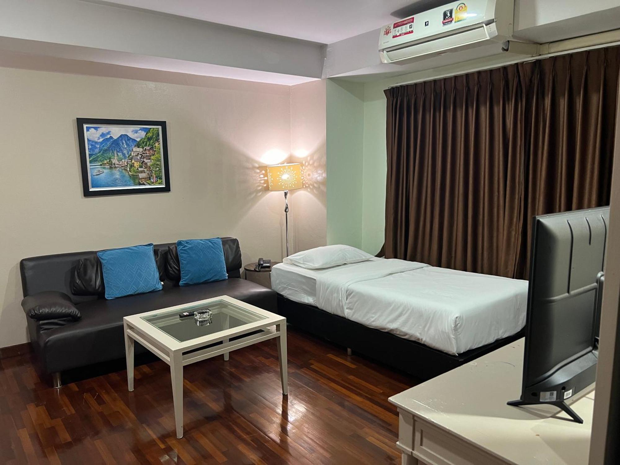 Mall Suites Hotel Bangkok Exteriör bild