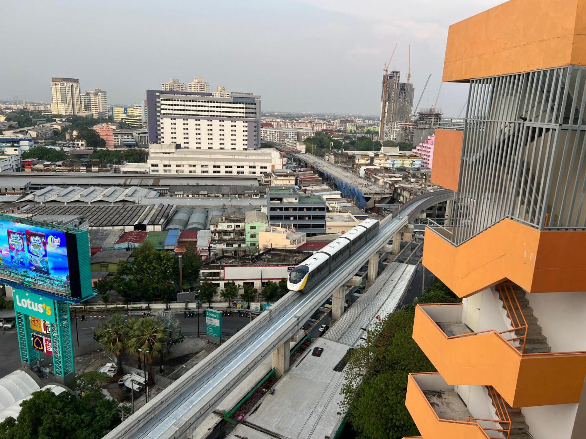 Mall Suites Hotel Bangkok Exteriör bild